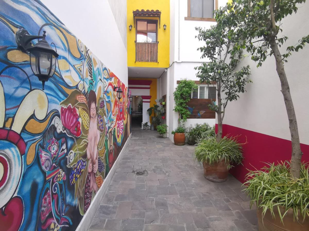 Santa Josefita B&B Чолула Екстериор снимка