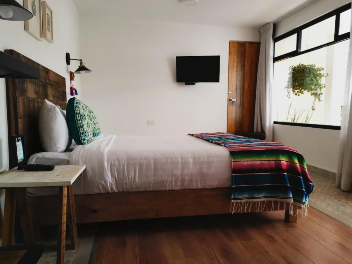 Santa Josefita B&B Чолула Екстериор снимка